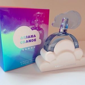 Ariana Grande Cloud